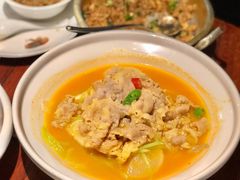 酸汤肥牛-外婆私房菜(新亚百货店)