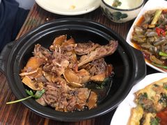 -亚忠小吃店(曾厝垵店)