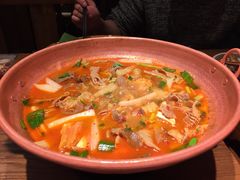 -云海肴·汽锅鸡·云南菜(天山百盛优客店)