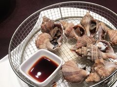 蒸海鲜-小船渔村•大连菜•大连焖鱼(黄河路店)