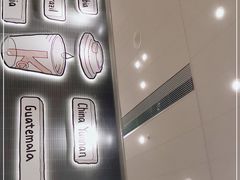 -肯德基(虹桥高铁店)