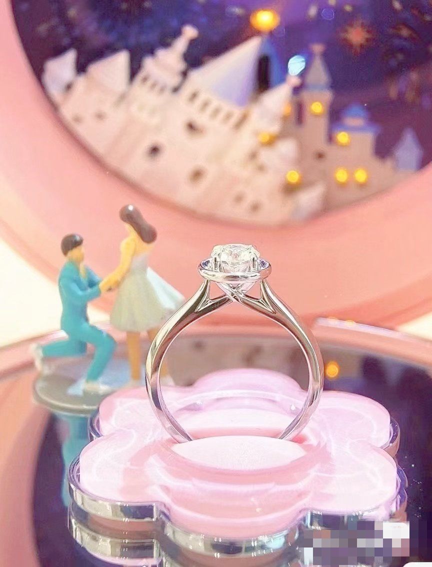 周大福守护一生钻戒95