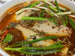 -郭婆婆疯子鸡·土货江湖菜馆