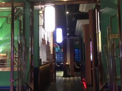 门面-哥老官重庆美蛙鱼头(宝山龙湖店)