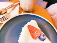 草莓蛋糕-LAB COFFEE来杯咖啡(浦仓路店)