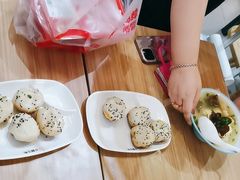-小杨生煎(杭州东站店)