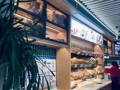 面包甜点陈列柜-德南面包房(尚都店)