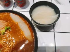 -肥汁米蘭香港米线(长宁来福士店)