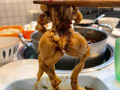 -蛙两只美蛙鱼头火锅(恒茂店)