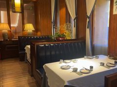 -八府香鸭·啫啫煲(华山路店)