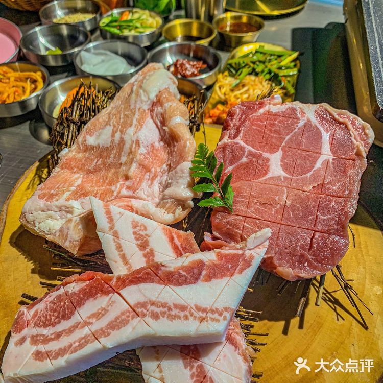 西安｜氛围感十足的首家黑猪韩式烤肉店🎀