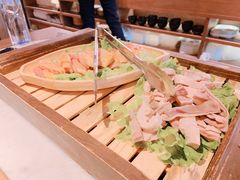 -尚尚仙·酸汤猪手·猪肚鸡火锅(华联万柳购物中心店)