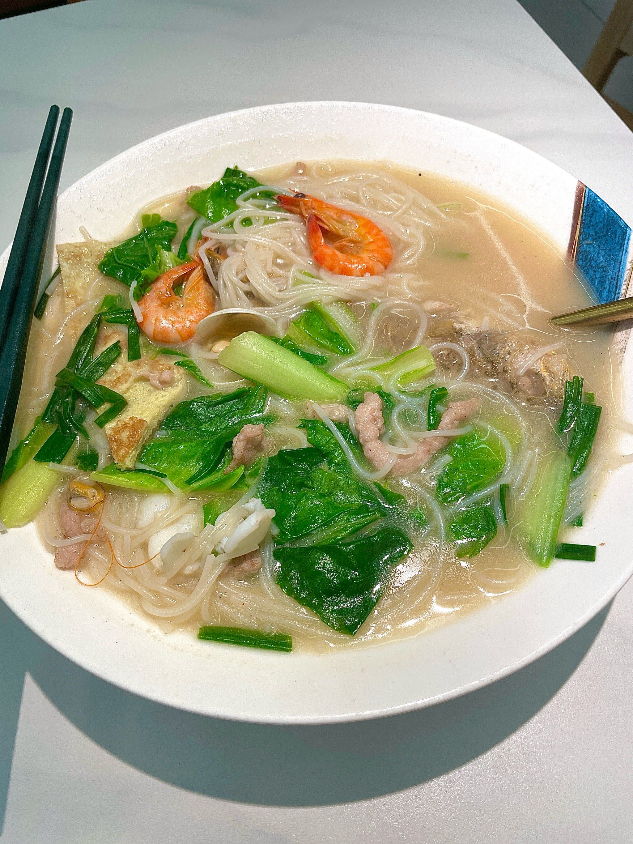 满满海鲜的海鲜面!