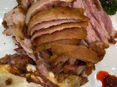 香酥蹄-八张桌子(老店)