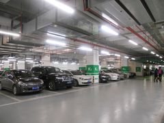 -虹桥天地-停车场