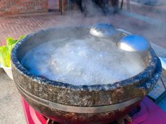 -墨脱石锅椰子鸡•香草鸭•东山羊(大东海店)