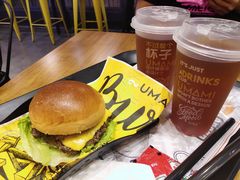 乌玛米招牌汉堡-UMAMI乌玛米披萨·汉堡·清真Halal(红岭北店)