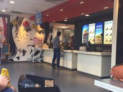 -麦当劳(得来速店)