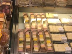 面包甜点陈列柜-Ole 面包房(华润万象城店)