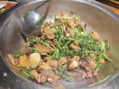 -九道菜有鸡鱼头(石鼓路店)