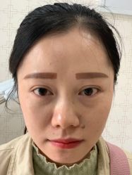 -莲姿娜半永久纹眉皮肤管理