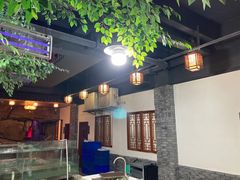-茅台镇网红溶洞餐厅·茅帮菜馆