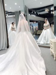 点击看大图 -艾米丽婚纱礼服