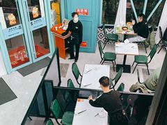 -东鑫记港式茶餐厅(南京东路店)
