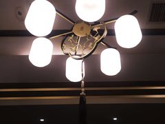-阿瓦山寨·湘菜现炒·剁椒鱼头王(咸阳总店)