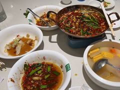 -绿草地·湘菜(7mall店)