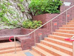-香港大学