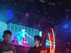 -W·CLUB(马驹桥店)