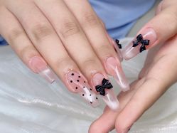 -UU·NAIL美甲美睫專門店