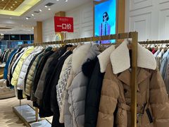 -百年港湾奥特莱斯(香炉礁店)