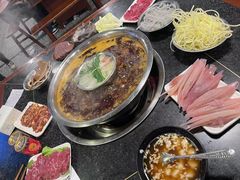 -邓莽子老火锅(中兴路总店)