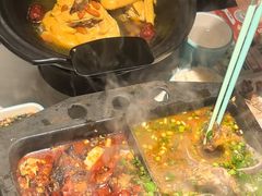 -江边城外烤全鱼(世茂广场店)