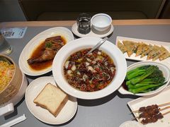 -桂满陇·手作小笼包&江南叫花鸡(中山公园店)