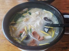 -桥香园过桥米线(国贸店)