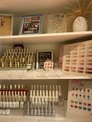 -无漾·美学科技美肤馆