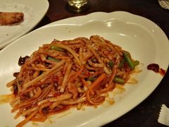 -赶海部落海鲜城(海阳路店)