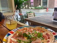 -Gather pizza