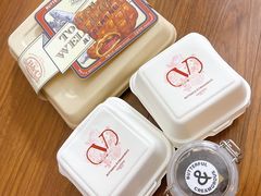 -BUTTERFUL&CREAMOROUS 黄油与面包(三里屯太古里店)