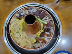 -岳记兴隆·青城腊排铜火锅(融创店)