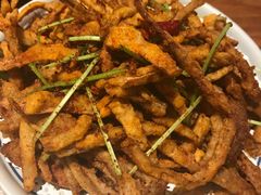 -云海肴·汽锅鸡·云南菜(天山百盛优客店)