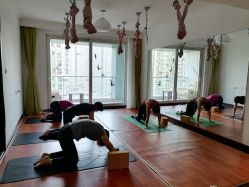 -Yvon yoga 瑜伽·精准体态管理中心