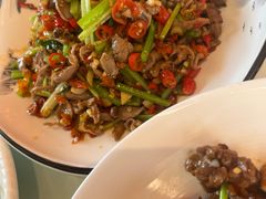 小炒鲜鸡杂-小芙蓉湘菜馆(易生活购物公园店)