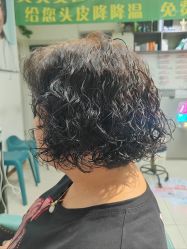 -东方美妍小鹏造型