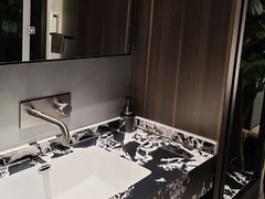 -万泊酒店(长沙五一广场国金中心店)