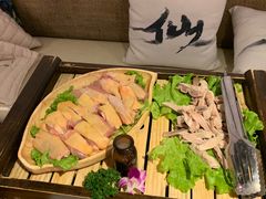 -尚尚仙·酸汤猪手·猪肚鸡火锅(华联万柳购物中心店)