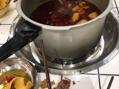 -晓彭肥肠鸡·泡椒鸡火锅(水木天地店)